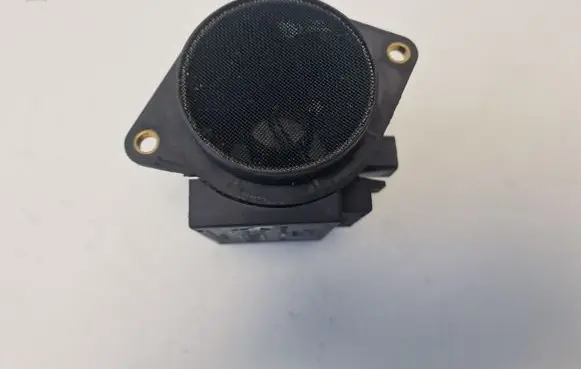 Volkswagen PASSAT B5 Mass air flow meter 074906461