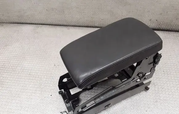 Skoda Superb B5 (3U) Armrest 3U0863319