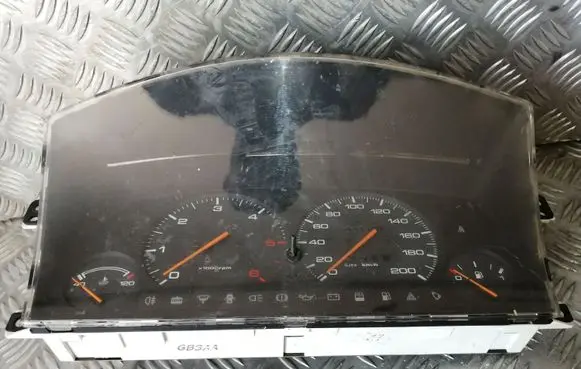 Mazda 626 Speedometer (instrument cluster) GB3AA