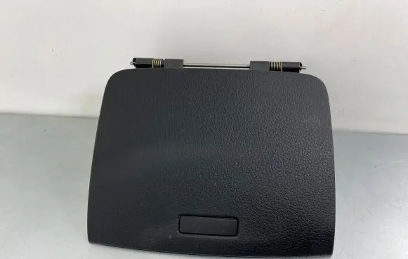 Volkswagen Touareg II Glove box 7P6857922