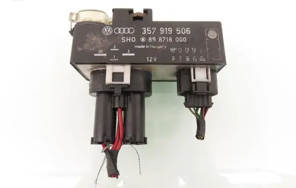 Seat Cordoba (6K) Coolant fan relay 357919506
