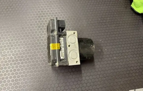 Volkswagen Polo IV 9N3 ABS Pump 0265800511 78817M1258