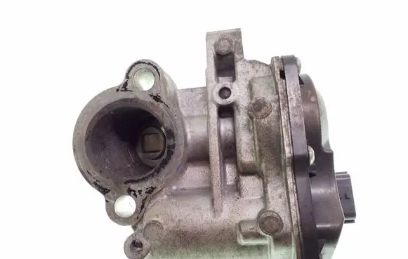 Nissan X-Trail T32 EGR valve 147100789R