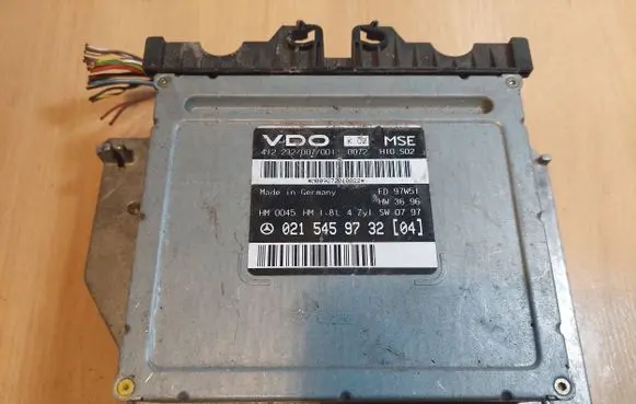 Mercedes-Benz C W202 Engine control unit/module ECU 0215459732 412232007001 M00QQ72010022
