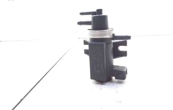 Volkswagen Golf III Turbo solenoid valve 1H0906627