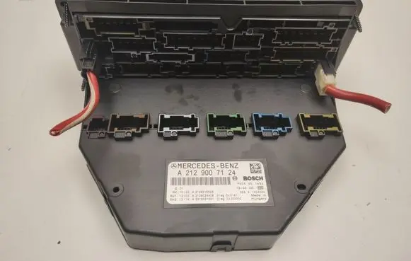 Mercedes-Benz CLS C218 X218 SAM control unit A2129007124