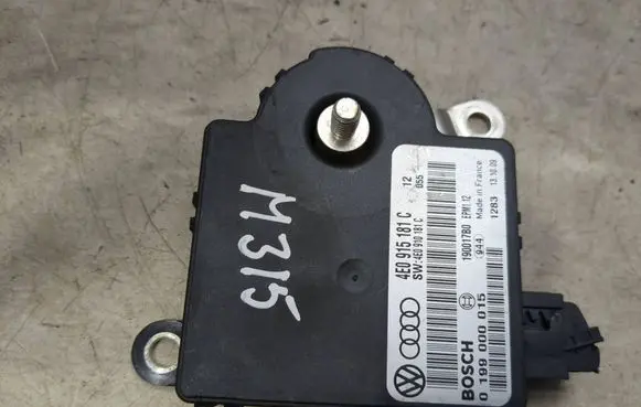 Audi A8 S8 D3 4E Battery control module 4E0915181C 4E0910181C 0199000015