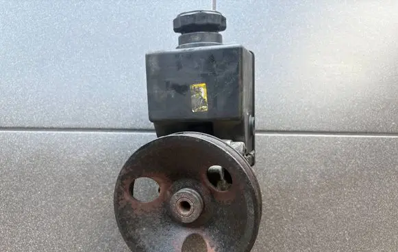 SsangYong Kyron Power steering pump