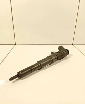 BMW 5 E60 E61 Fuel injector 0445110216 7793836