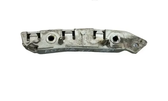 Ford Focus Front bumper mounting bracket 8M5117D958A