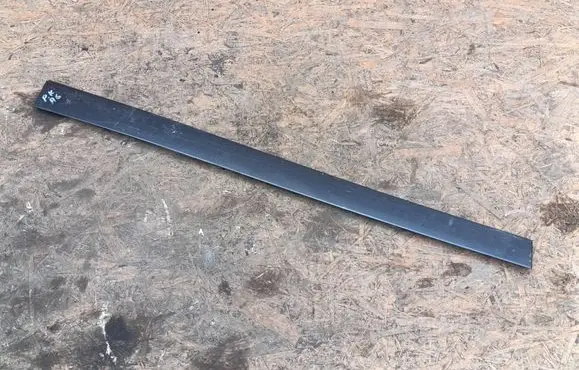 Audi A6 S6 C6 4F Front door trim (molding) 