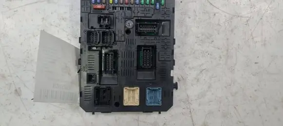 Peugeot 3008 I Fuse box set 96640590802