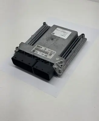 BMW 1 E81 E87 Engine control unit/module 7797496 0281012335 1039S08306