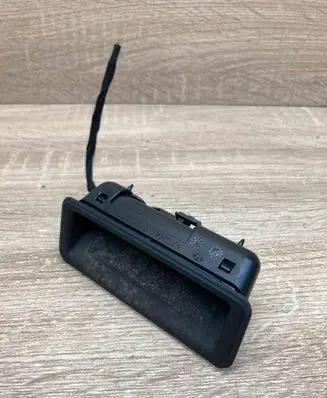 BMW 3 E90 E91 Tailgate/trunk/boot exterior handle 7118158 WithPlug