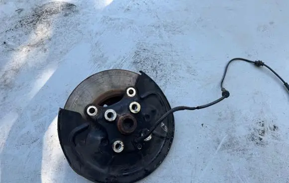 Fiat 500 Rear wheel hub 51754193