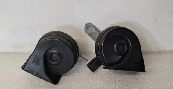 Audi Q7 4M Horn signal A046495