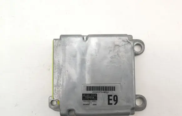 Toyota Prius (XW20) Airbag control unit/module 8917047390