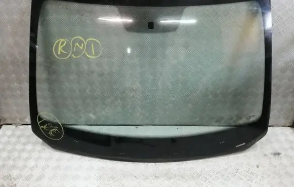 Renault Duster II Front windscreen/windshield window 