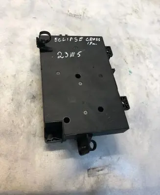 Mitsubishi Eclipse Cross Fuse module 8637b470
