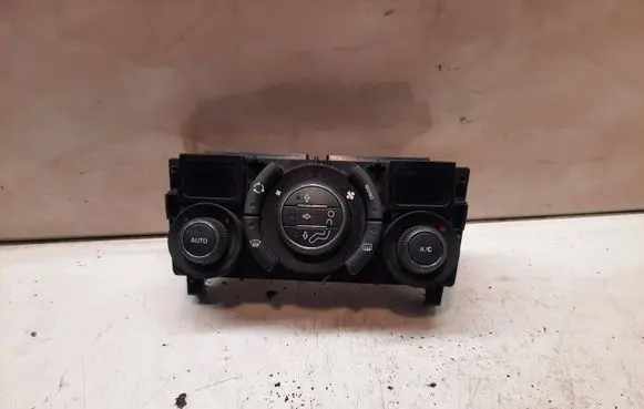 Peugeot 308 Climate control unit 96558144XT 69900001