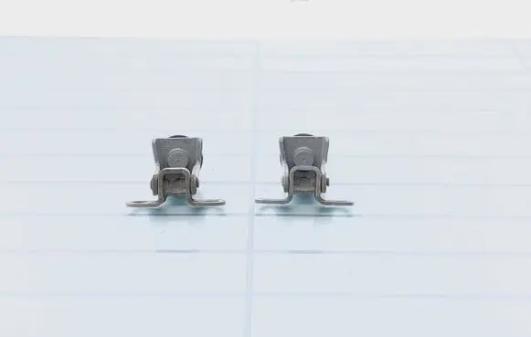 Tailgate/trunk/boot hinge