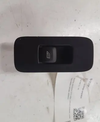 Volvo V40 Electric window control switch 31394840