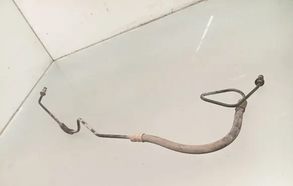 Volvo S80 Clutch pipe/line 8675185