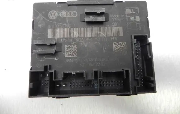 Audi A5 8T 8F Door control unit/module 8T0959793J G2001