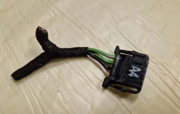 Audi Q3 F3 Other relay 4D0972704