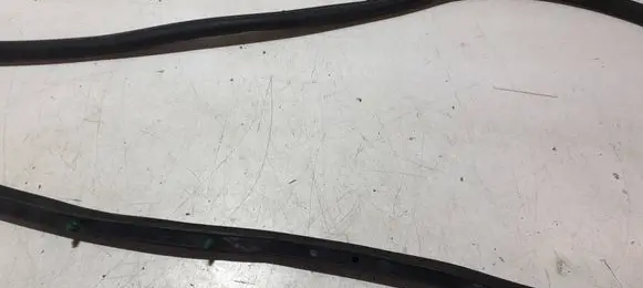 Dodge Durango III Engine compartment rubber 