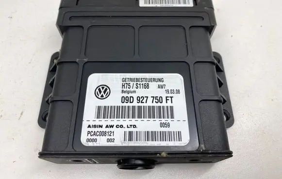 Volkswagen Touareg I Gearbox control unit/module 09D927750FT