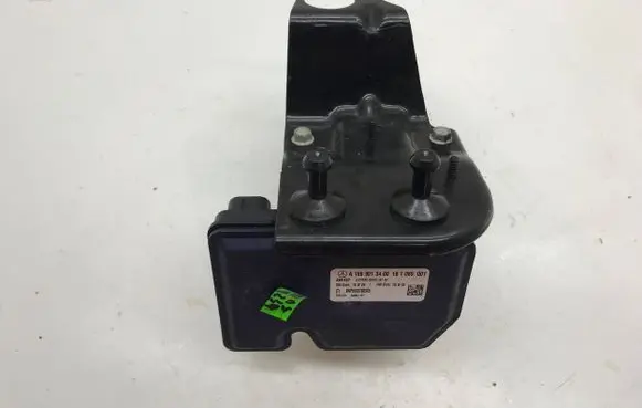 Mercedes-Benz GLE (W166 - C292) ABS Pump A1669013400