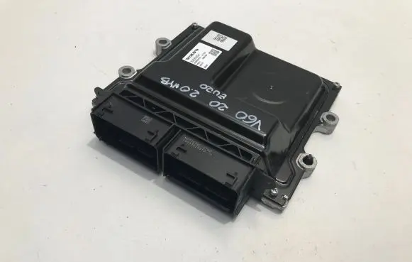 Volvo V60 Engine control unit/module 32253221
