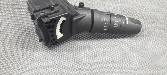 Nissan X-Trail T32 Fog light switch 252608H905