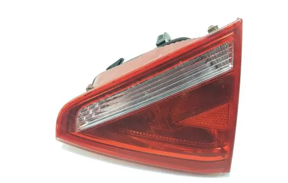 Audi A5 8T 8F Tailgate rear/tail lights 8T0945094