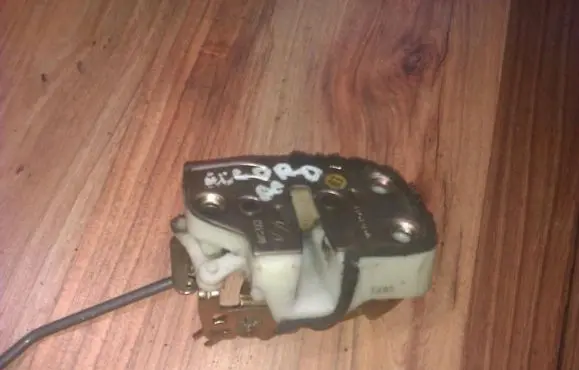 Honda Accord Front door lock