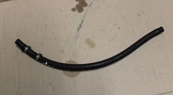 Volkswagen PASSAT B5.5 Power steering hose/pipe/line