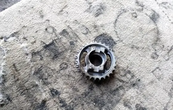 Mercedes-Benz Sprinter W906 Camshaft pulley/ VANOS 