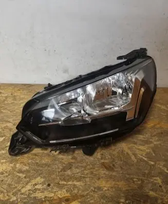 Peugeot 208 Headlight/headlamp