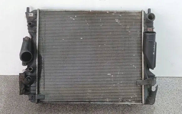 Jaguar XJ X351 Coolant radiator