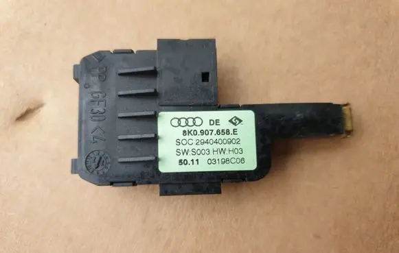 Audi A4 S4 B8 8K Air quality sensor 8K0907658E