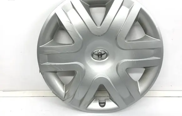 Toyota Avensis T270 R16 wheel hub/cap/trim PZ443E866000