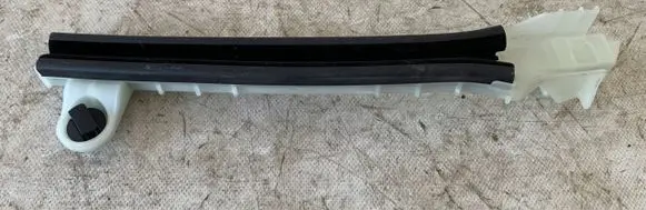 Opel Grandland X Rear door window/glass frame 9821855580