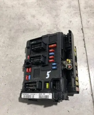 Citroen C4 I Fuse module U118470002J 9650618580 965061858000