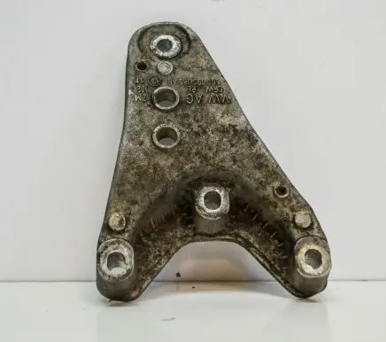 Volkswagen Polo V 6R Engine mounting bracket 6Q0199185AB