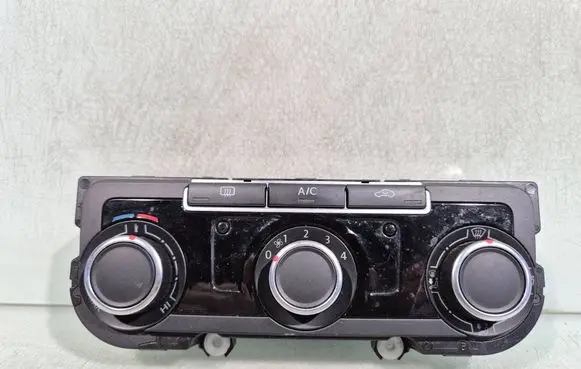Volkswagen Golf Plus Climate control unit 7N0907426BG 5HB01129200