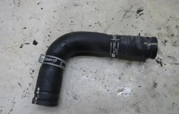 Toyota RAV 4 (XA40) Intercooler hose/pipe