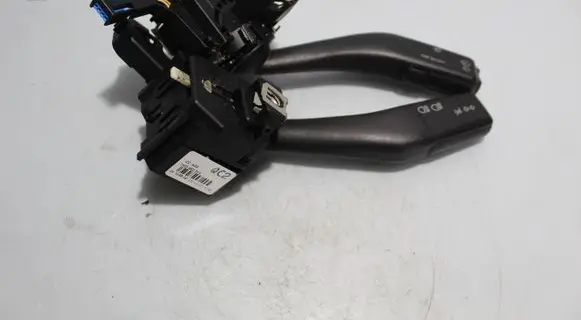 Volkswagen Golf V Light switch 1KO953513