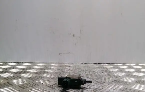 Mazda 6 Vacuum valve K5T46593