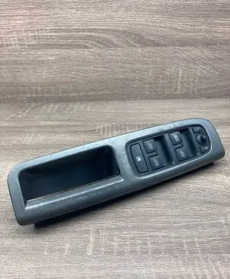 Volvo V50 Electric window control switch 30739845 30739846